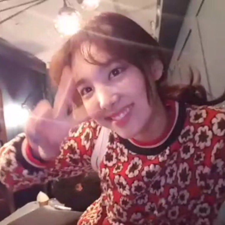 juIy1995's profile picture. #태형 #수영 #벨라 ( ᴗ͈ˬᴗ͈ ) + ꒰ #나연 #민경 ꒱ ✧₊*:･ﾟ☾