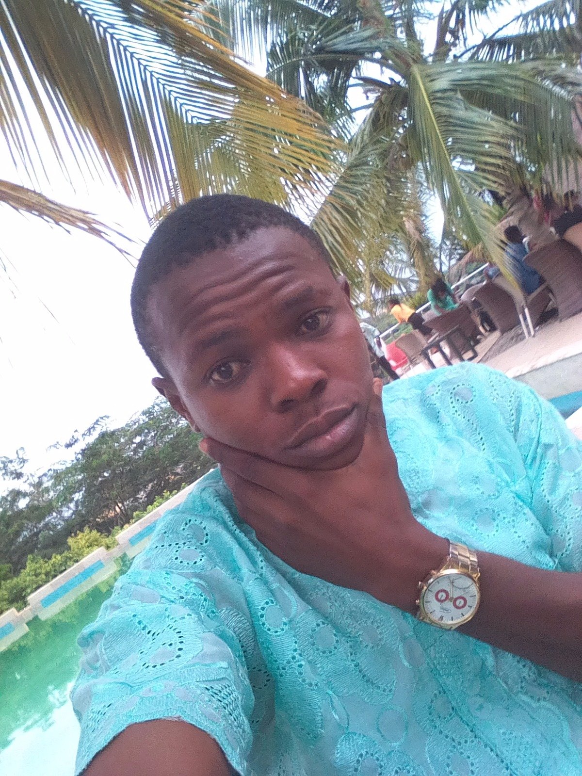 CEO UJU restaurant worldwide ...born handsome olowo shibi(spoon hand type Rotikay in Google you will gather information about me. We can b more than friends! DM