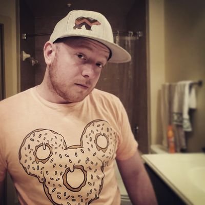 Kansas transplant now in Texas. I'm a fucking gay nerd, so what do I know?! - Tweeting life since Jan 6th 2012.