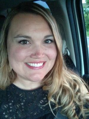 StepheniePage6's profile picture. 