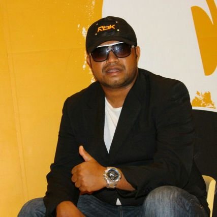 DBARACK48's profile picture. Hiburan