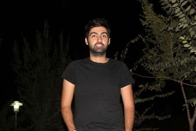 Mscomputer0's profile picture. ‏من پرچمه صلحم...