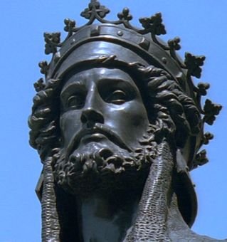 Katholiek. Hou van filosofie, geschiedenis, politiek.
(Plato, Augustinus, Thomas van A en Ortega y Gasset)