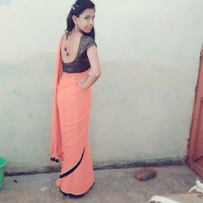 NainaTayal's profile picture. 