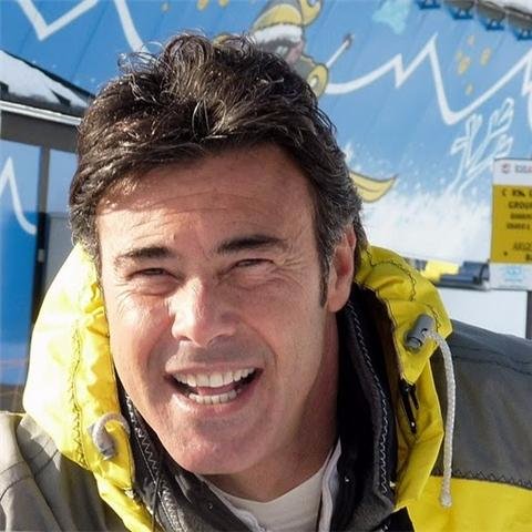 Je suis Laurent je suis de Bordeaux célibataire avec une fille de 12 ans