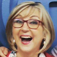 Lesley Garrett CBE (@garrettsgossip) 's Twitter Profile