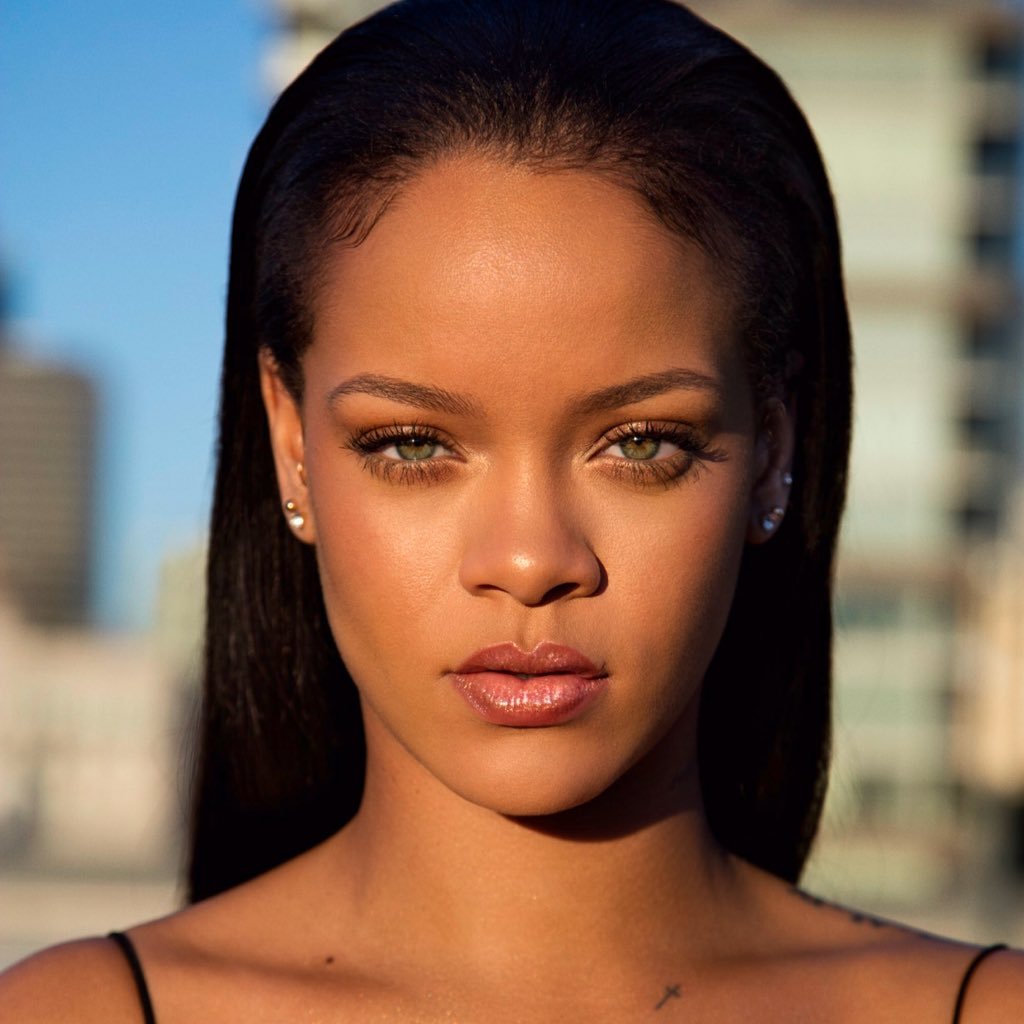 Rihanna navy