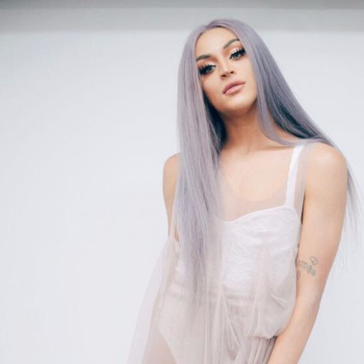 Novo portal pra te deixar ligado em todas as novidades da carreira da Cantora e Drag Queen Pabllo Vittar.