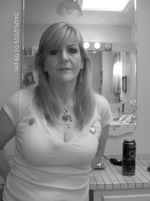 suzeeizme's profile picture. 