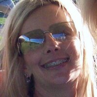 Pamela McVay - @Pamicakes Twitter Profile Photo