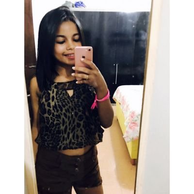 laizacarvalho_'s profile picture. 