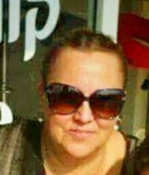 ShwartzMalvina's profile picture. 