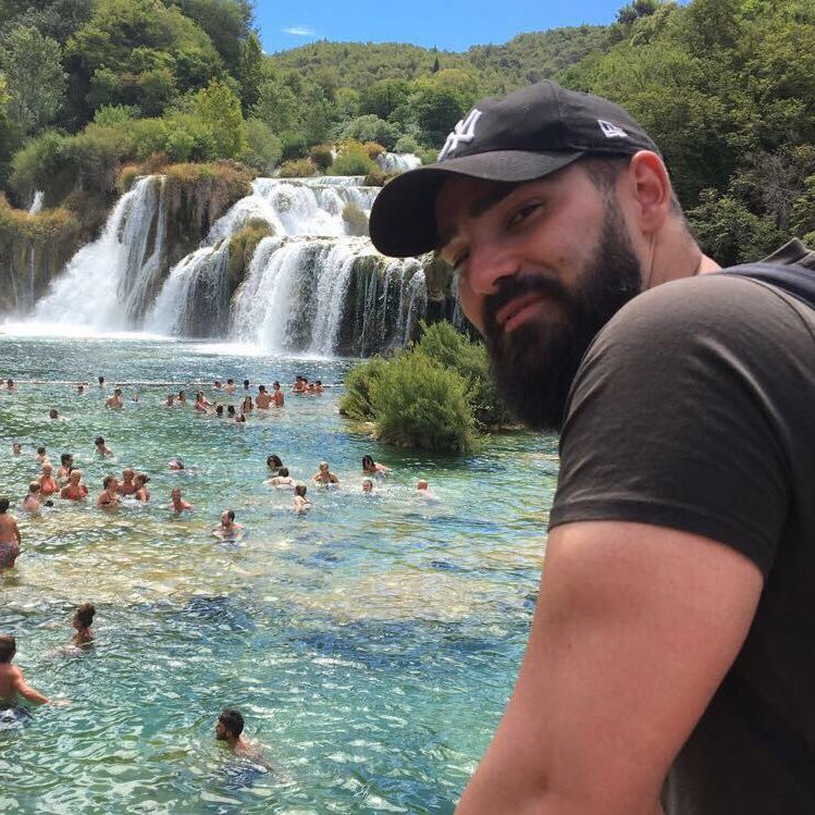 greenygaint1's profile picture. 