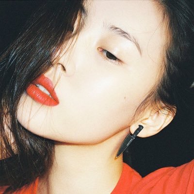 wgperfs's profile picture. wonder girl performances • @kimdongyuong