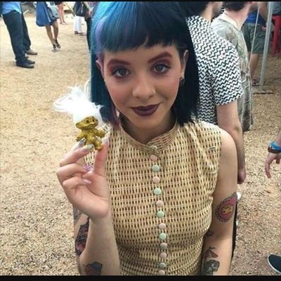 💙Owner~Noinin💙
💜insta:crying.carousels💜
💛Crybaby💛
❤️love melanie so much❤️
💚fan page/will post every 2nd day💚