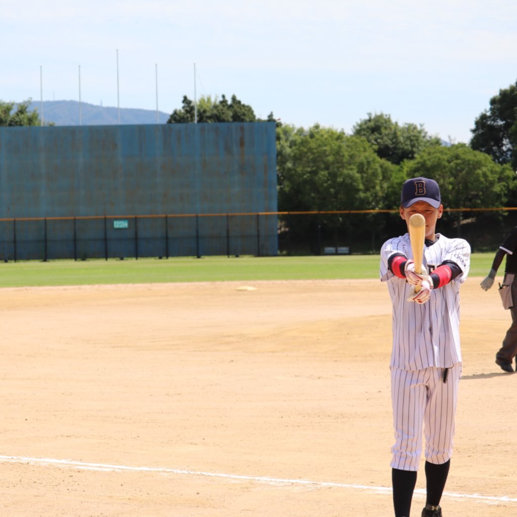 大東市立北条中OBで作った創立9年の株式会…。草野球チームです。大阪府軟式野球連盟鶴見支部所属。対戦相手、新規選手随時募集してます！武道館ライブ目指して頑張ります💪