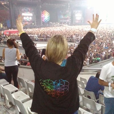 #Coldplay♥ 

  Call it true LoVe♥