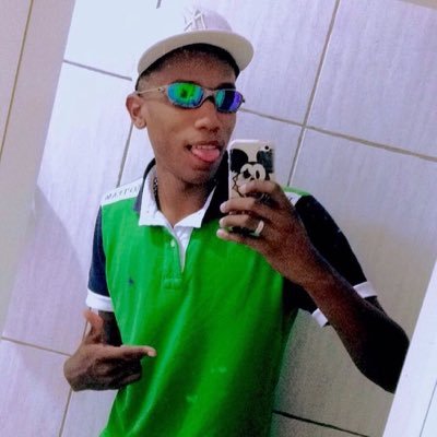 Posso tá do lado errado mais tô fechando com o certo....