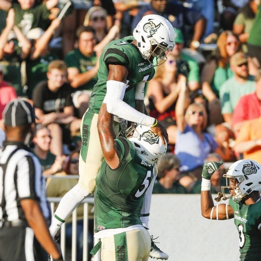 God has my life in his hands UNCC Football IG:hklugh_12 https://t.co/qfeD8gYQzq