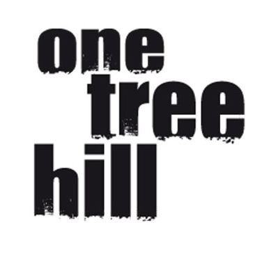 Forever grateful for the show that changed our lives @RealOneTreeHill. #OTHfamily 💜