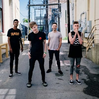 CrazyMakeout's profile picture. Fans of @makeoutofficial 💕 We're fucking in love with them 😍 1/4 ❤ Ask for our WhatsApp group! 🎉 Get The Good Life on iTunes!