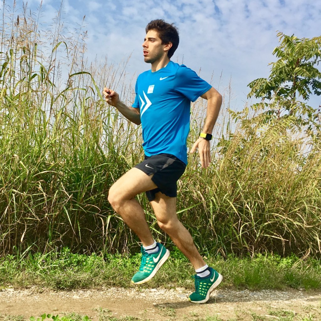 RUNNING&HEALTHY-LIFESTYLE 🇮🇹 Eat🍝Sleep💤Run👣Study🙇🏽Repeat 🔄 🏃🏻3k 8'51•10k 32'41•HM 1h12'30 👨🏻⚕️Medical Doctor 💑Alis 🎂26