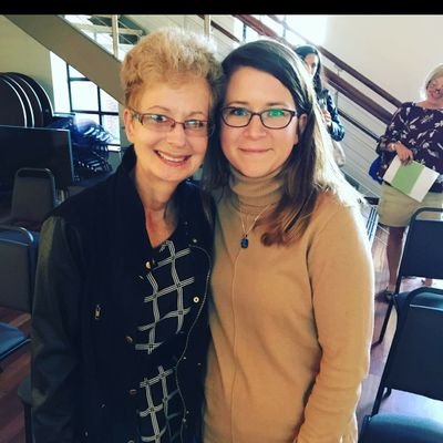 ashleyela2738's profile picture. 5th-grade ELA teacher in Illinois.