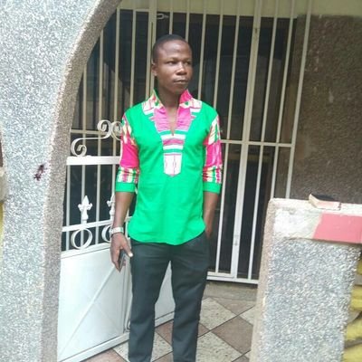 I'm a designer,born in liberia but a ghanaian
I like listening to jokes