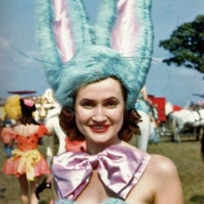 peggy_ln's profile picture. #BLM, #trans rights are human rights,
dog mom. she/her