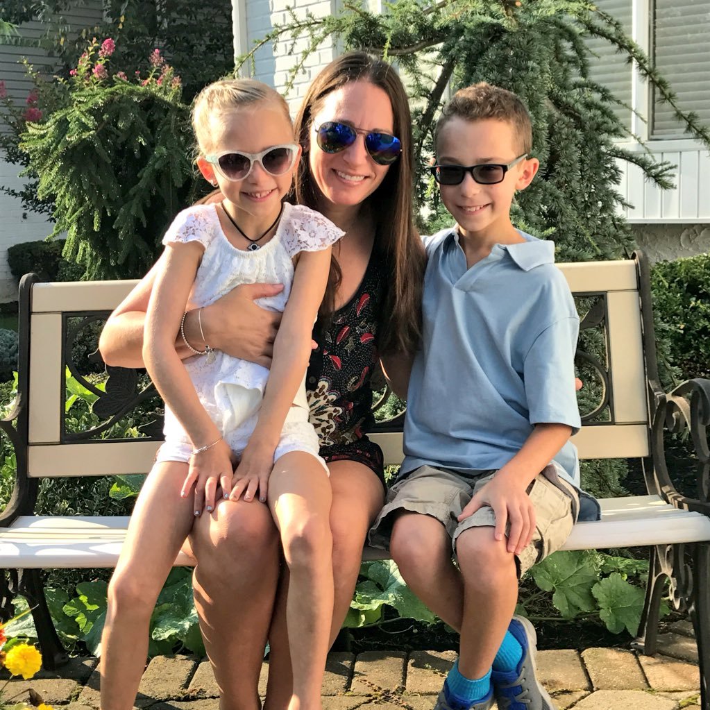 Mom of two amazing kids and teacher at Farmingdale Schools.
