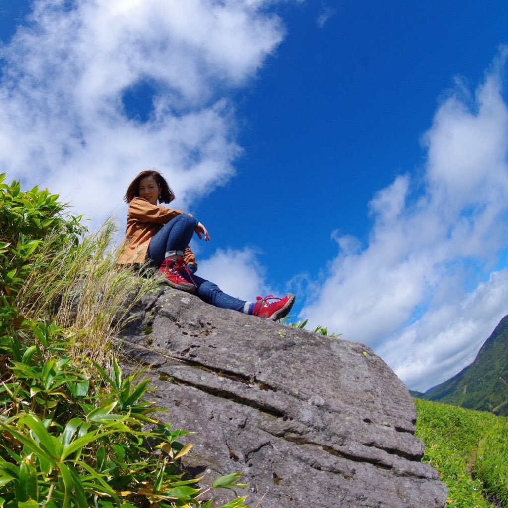 tsuyokigirl's profile picture. #羽生 → #川越 好きなものは… #日本酒 #ワイン #20度超えのカクテル #寿司 #肉  #ナッツ #煮干しラーメン #ソフトクリーム #旅行 #温泉 #恐竜 #読書 #緑