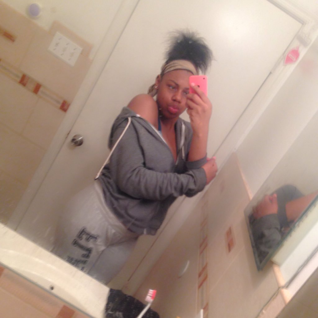 only 15✨🤤.. Snapchat ~ queentaza_love ..IF YOU OLDER THEN DONT TEXT ME 😘✌🏾! RIP GRANDMA🙏🏽🤞🏽💍