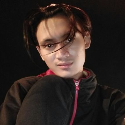 sombengg's profile picture. 