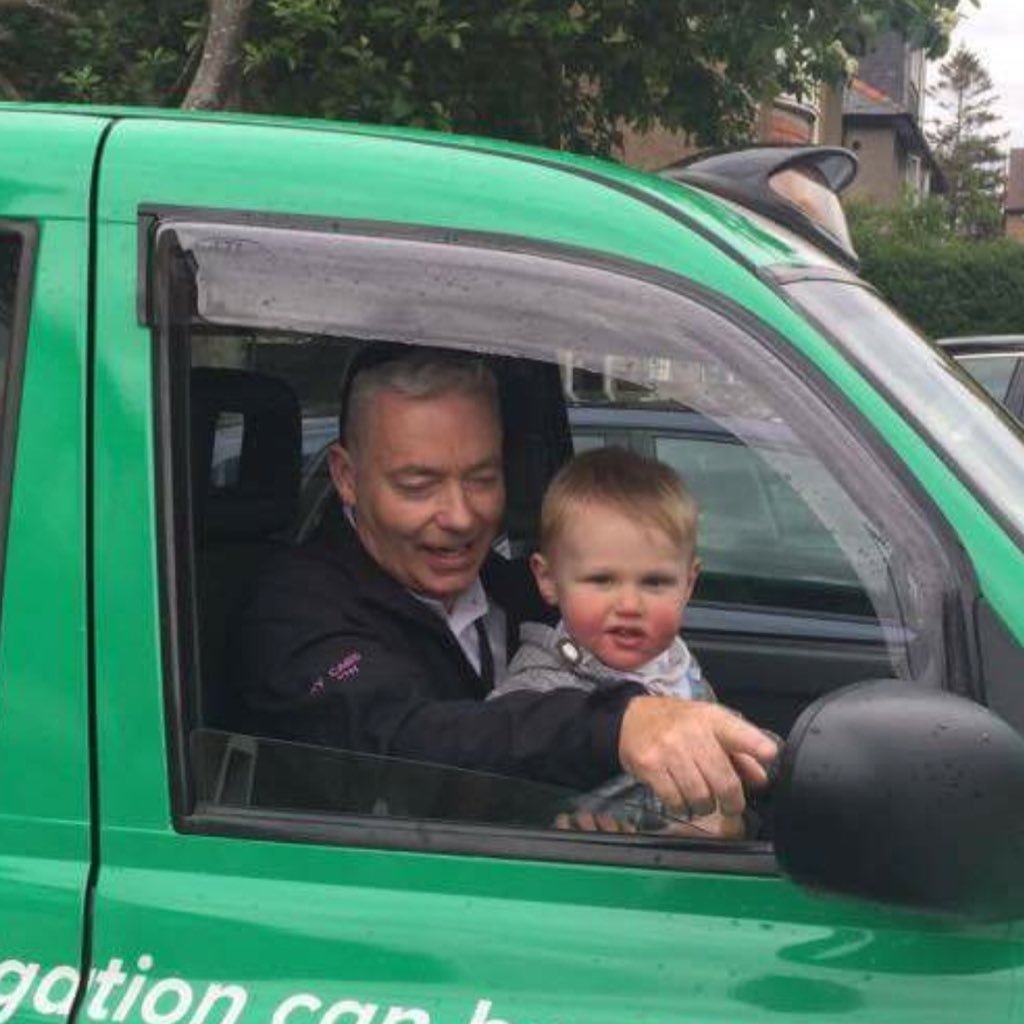 rizzla07's profile picture. city cabs edinburgh