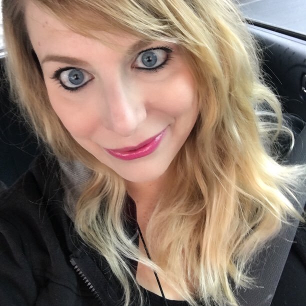 laura_owner's profile picture. Portrait Photographer