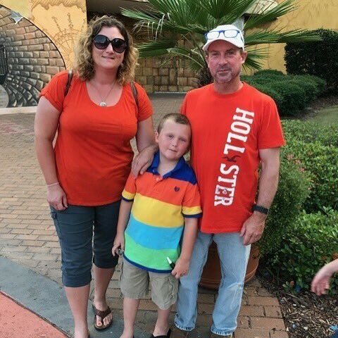 mrslane1976's profile picture. I’m from the South, been married 21 years and have one son. I’m a sales rep for Industrial Electronics. I enjoy the outdoors and spending time with my family.