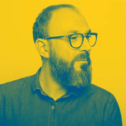 Chef de projet digital. UX, webdesign et UI au coeur de votre stratégie. Le petit plus: photographe auteur passionné par l'image.