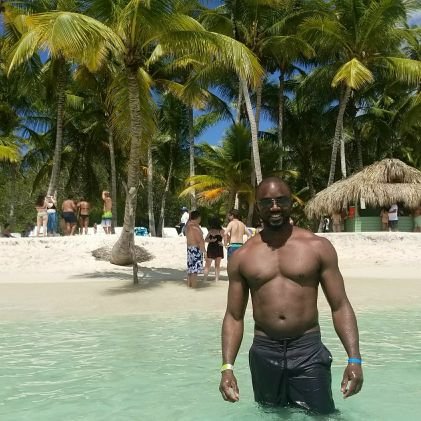 DwannO's profile picture. this my second Twitter I created cause I couldn't find the password