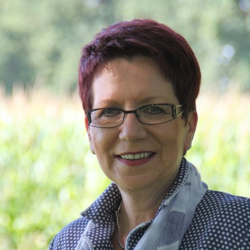 PostbusThea's profile picture. 