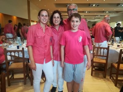 VaqueVicki's profile picture. Ensenyament, Bàsquet,Castellera de la CVXV i molta música!