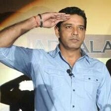 मुझे तोड़ लेना वनमाली उस पथ पर देना तुम फेंक माँतृ भुमि पर शीश चढ़ाने जिस पथ जावे वीर अनेक 👣🌷🌱🕉👰🙏🕉🕉