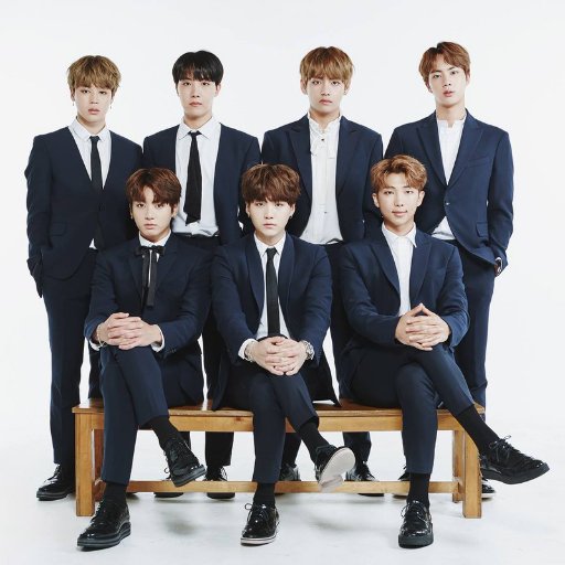 HninSiMay5's profile picture. 