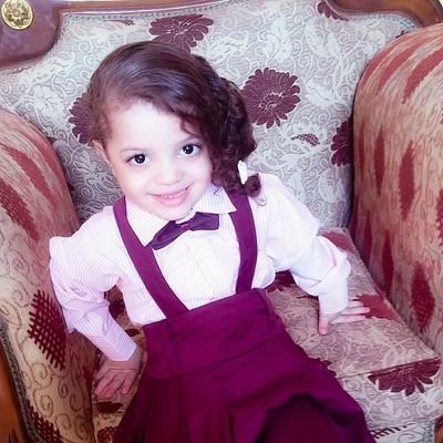 اللهم وفي كل دقيقة تمر علي ابي في قبرة . اسألك ان تفتح لة بابا تهب منة نسائم الجنة لا يسد ابدا