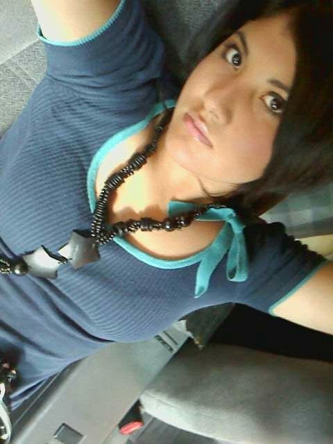 tEngO 16 añOz... mE gUzta bailar, rEir hazta llorar, qOmEr zhOqOlatE, dOrmir i mOlEztar a mi nOviO!!