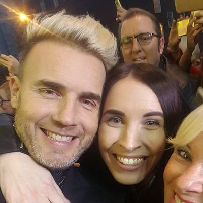 KarenMummyof3's profile picture. Proud Mum to 3 gorgeous kids....  :) Massive Take That fan :) Gary Barlow followed me 13.8.15. A Cumbrian lass ☂️