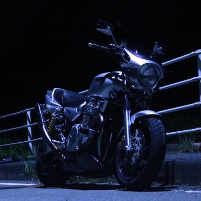 XJR1300乗りです😊バイク好きな方とたくさん繋がりたいです！よろしくお願いします😎 宮城