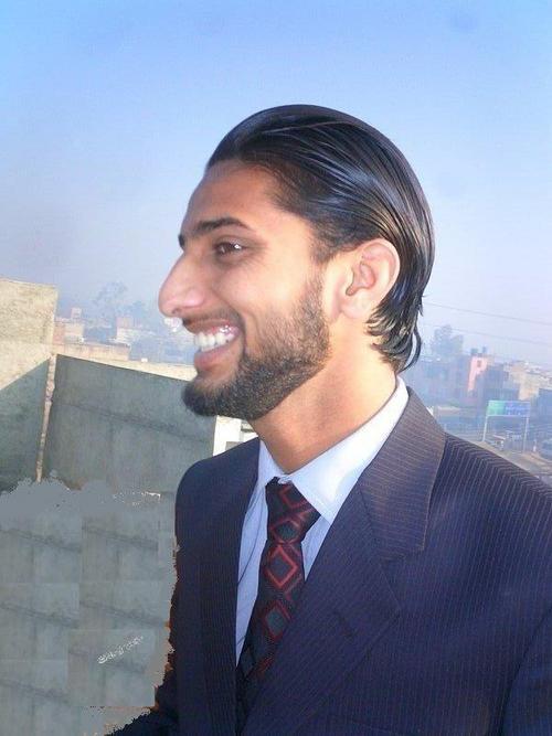 Zinda Insaan , Proud Pakistani Muslim, So called Engineer , Passionate Pakistani & IK supporter , Mad 4 Sports n Literature specially Cricket and Urdu
