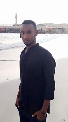 moha04624152's profile picture. somali weyn 🇸🇴
dhibta iskaga danqada 🇸🇴
abaarta iska gurmada 🇸🇴
dadk is jeCel noqdaa dad walaala noqdaa 🇸🇴
ku caawi walaakaga baahan waxaad awoodid🇸🇴