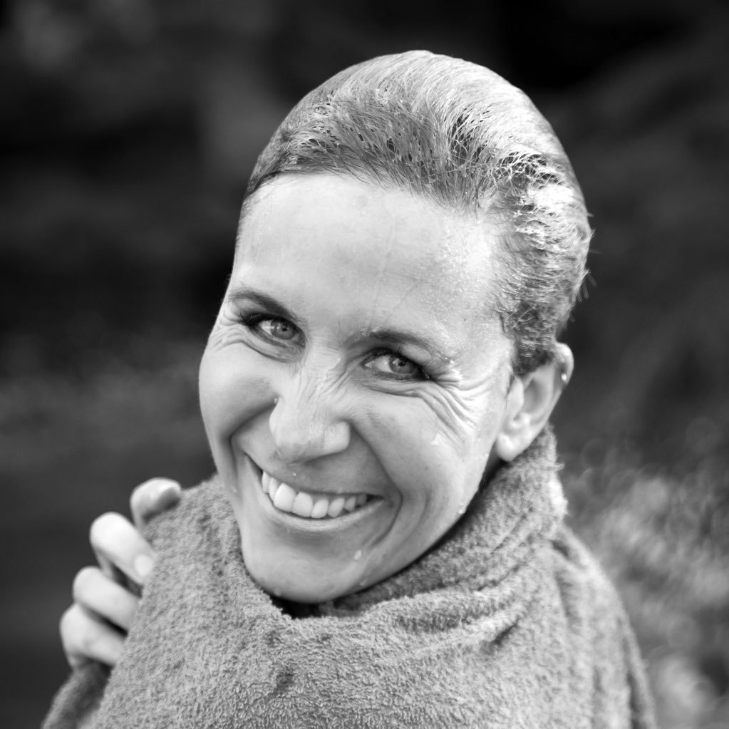 I'm a breast cancer survivor and I wear my scars like stars. Founder of Hope Emerges and https://t.co/vWbrZlz7s0