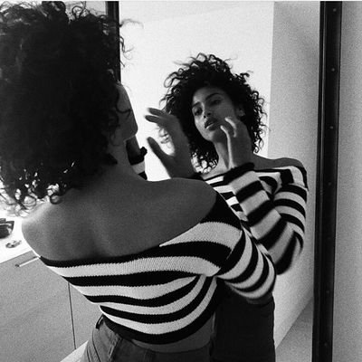 Zoeyzab's profile picture. 